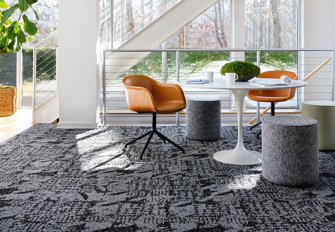Houndstooth Tile.jpg
