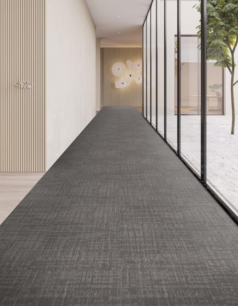 5T208_08530 Corridor.jpg