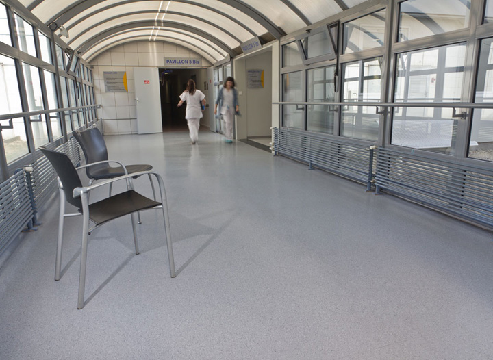 法国 卡莫医院 洁福地板案例 - 金林炜铂墙/地面解决方案|萧氏地毯